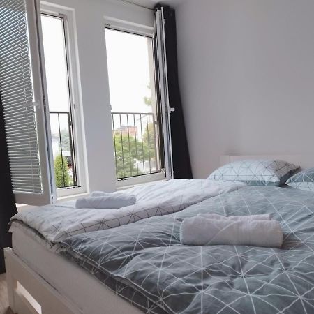 Apartment Sanya #3 Ljubljana Buitenkant foto