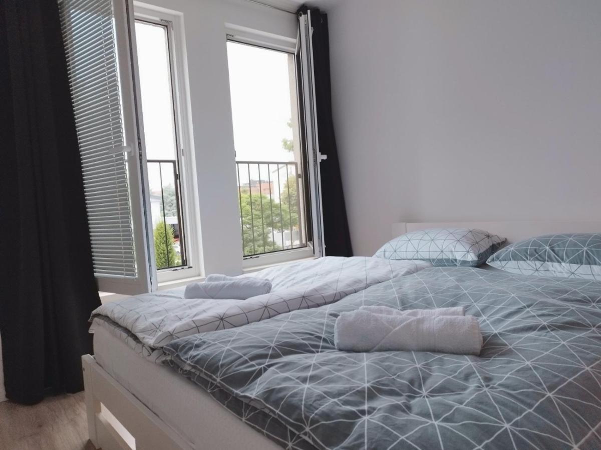 Apartment Sanya #3 Ljubljana Buitenkant foto