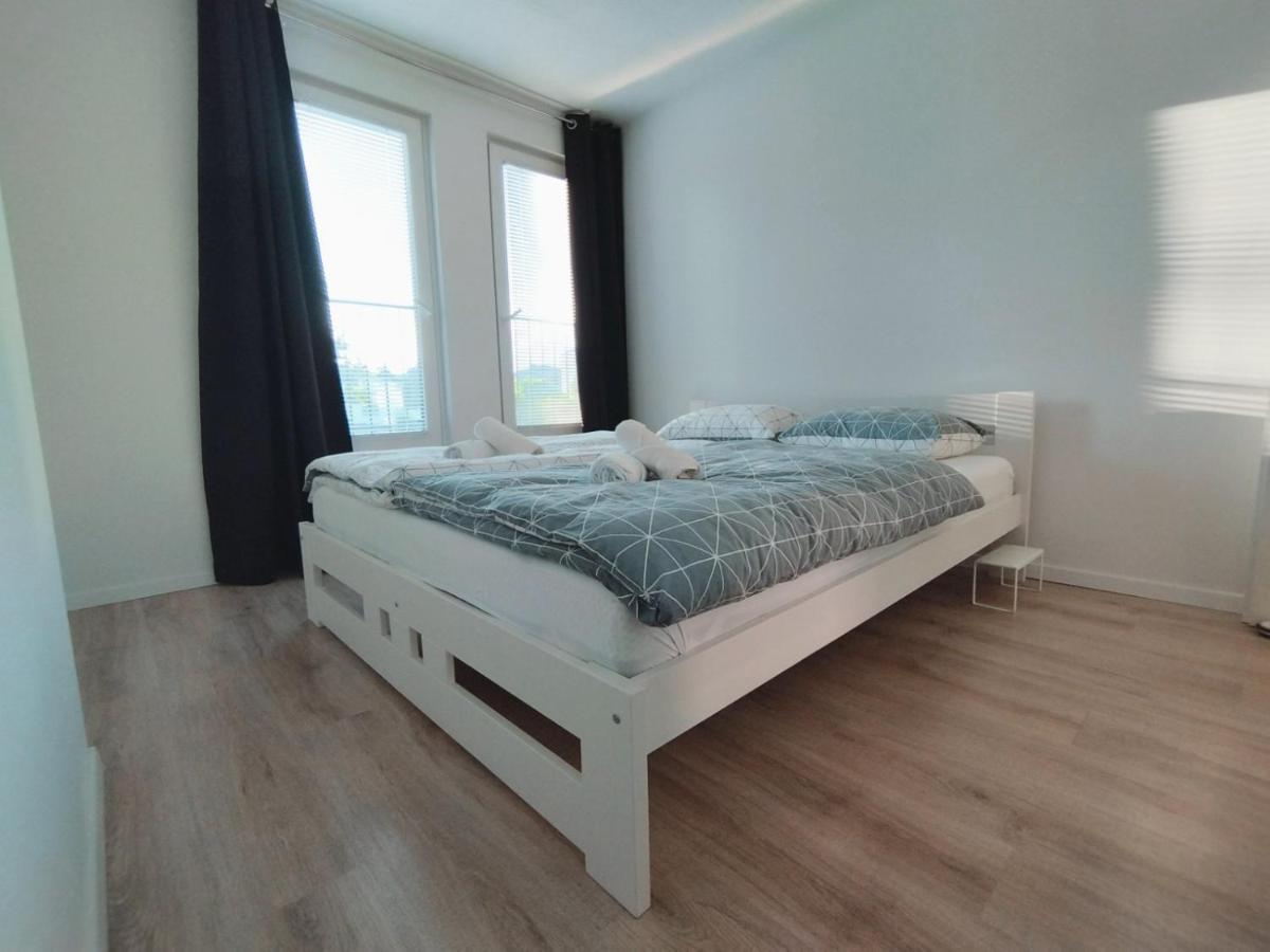 Apartment Sanya #3 Ljubljana Buitenkant foto